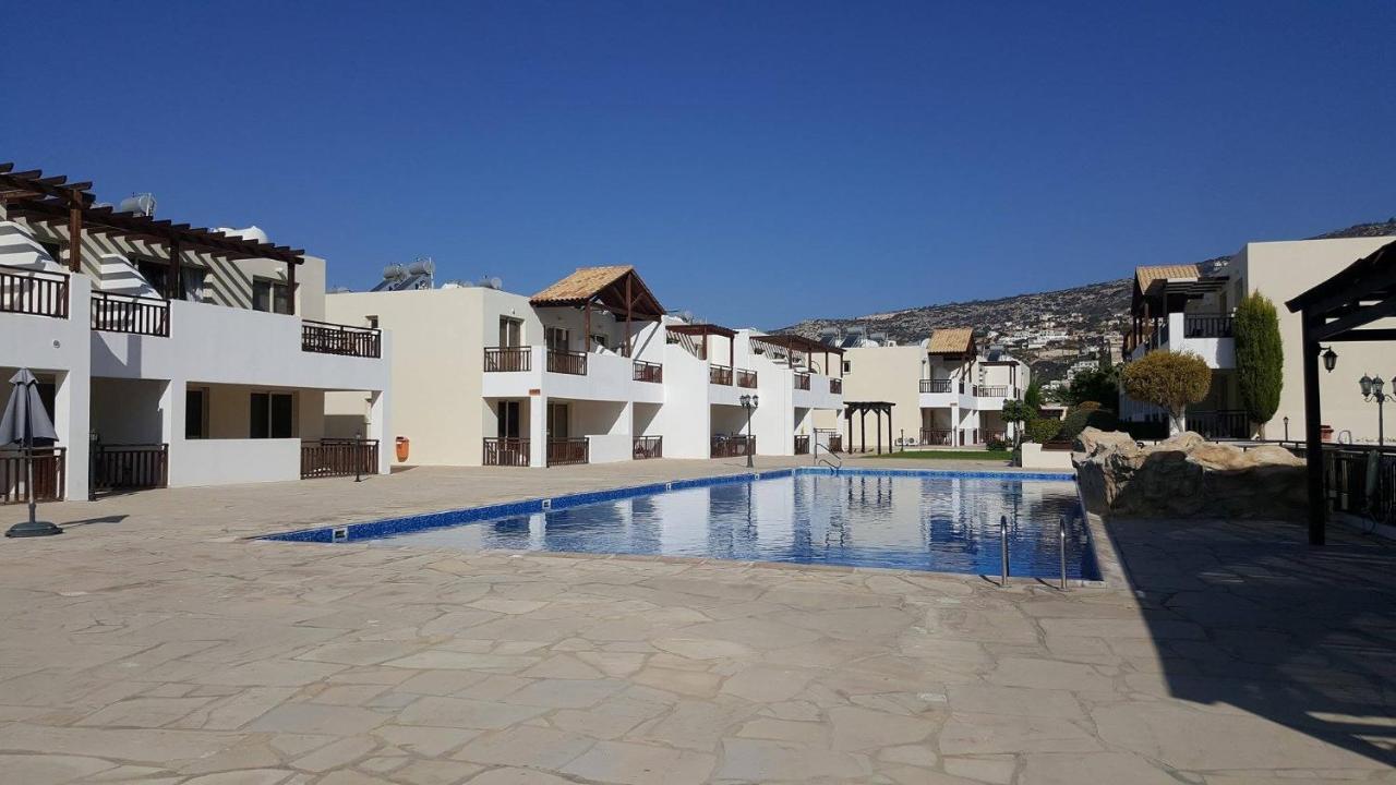 C5 Vanessa Poolside Apartment Peyia Exterior foto
